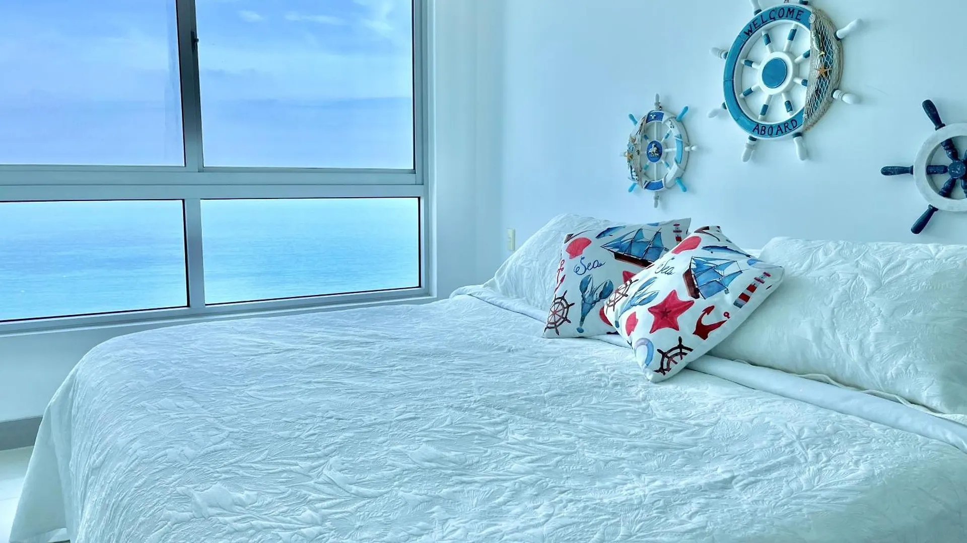 By Calamari Homes - Palmetto Beach 2504 Bocagrande Cartagena Colombia