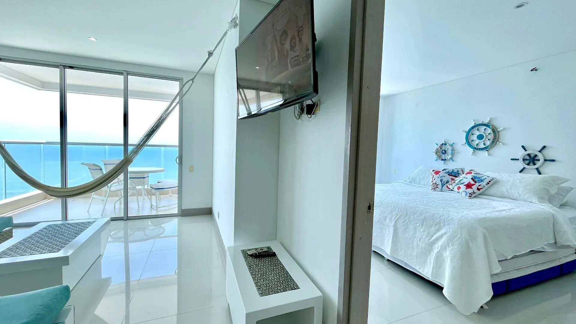 By Calamari Homes - Palmetto Beach 2504 Bocagrande Cartagena
